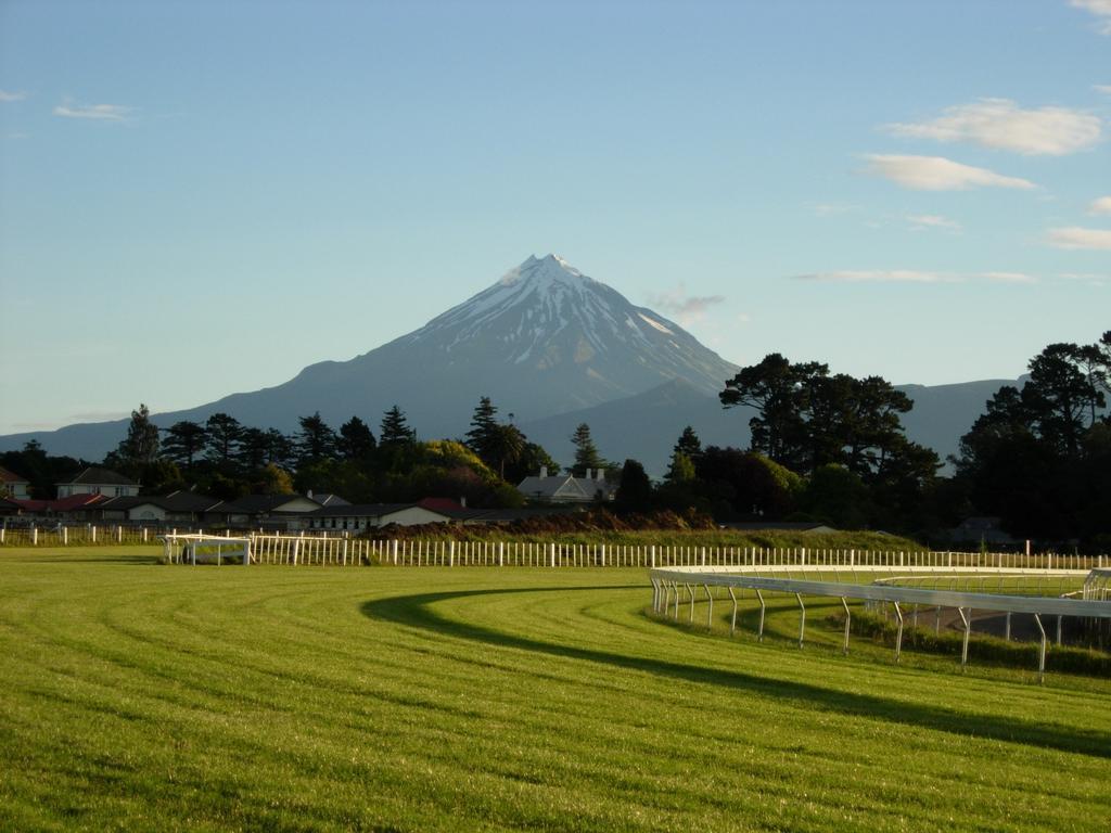 Timandra Motel New Plymouth Bagian luar foto